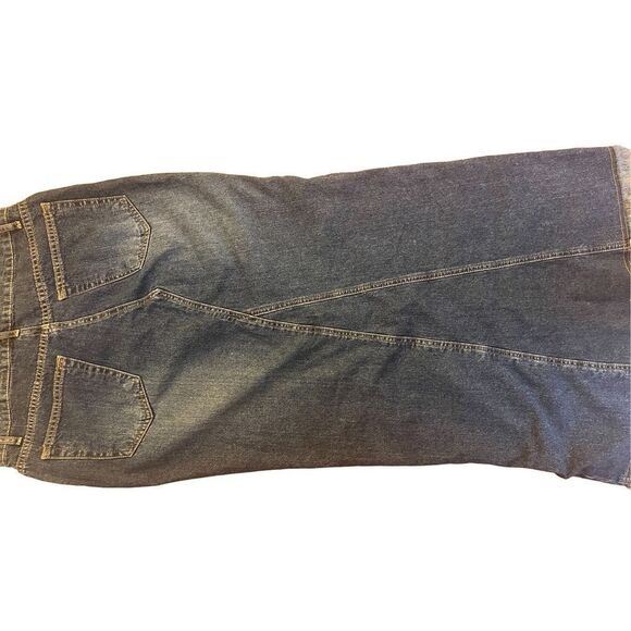 Sold - Picture 3 of 3